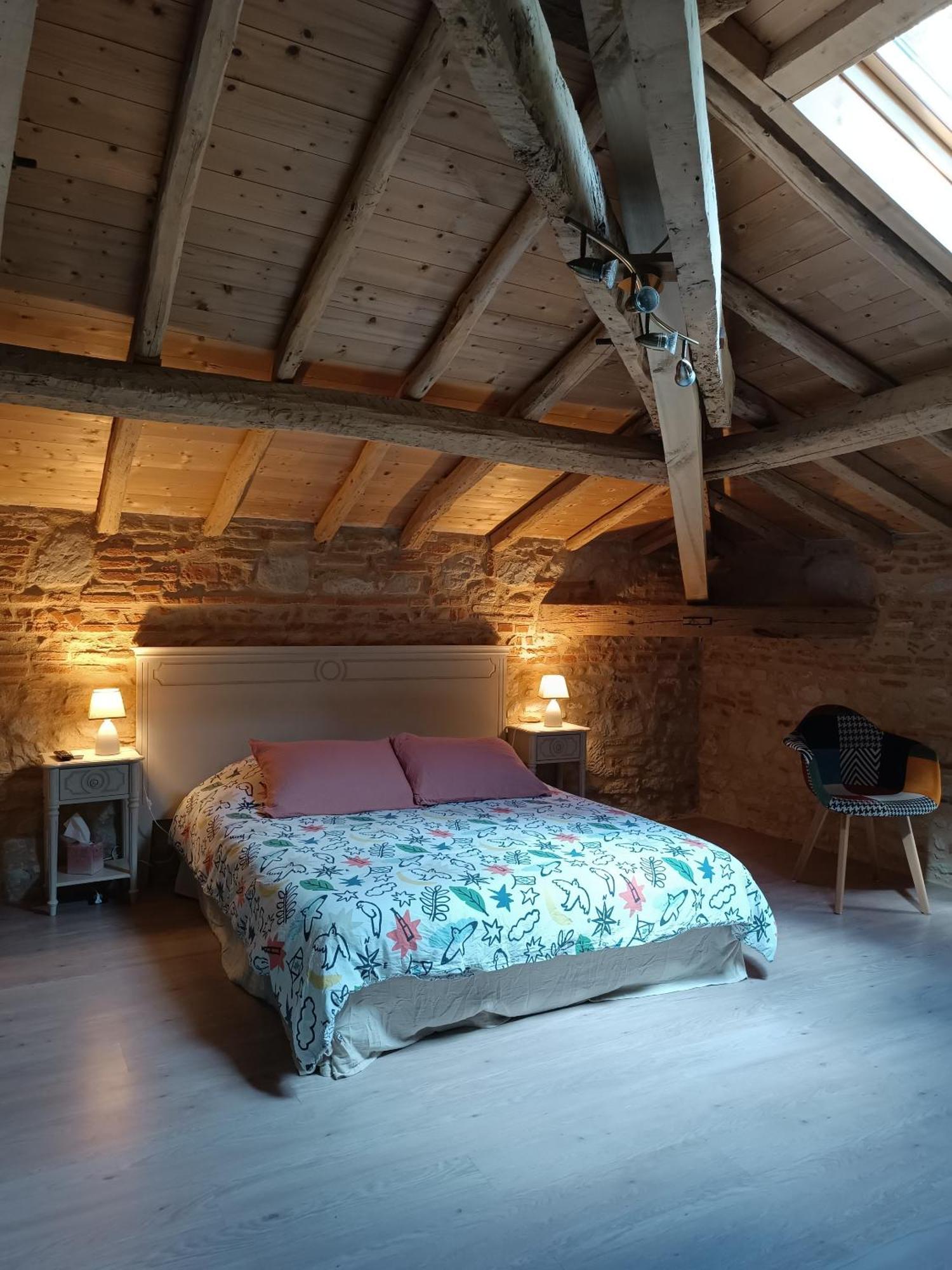 ホテル Le Jardin Des Cedres ラヴォール 部屋 写真