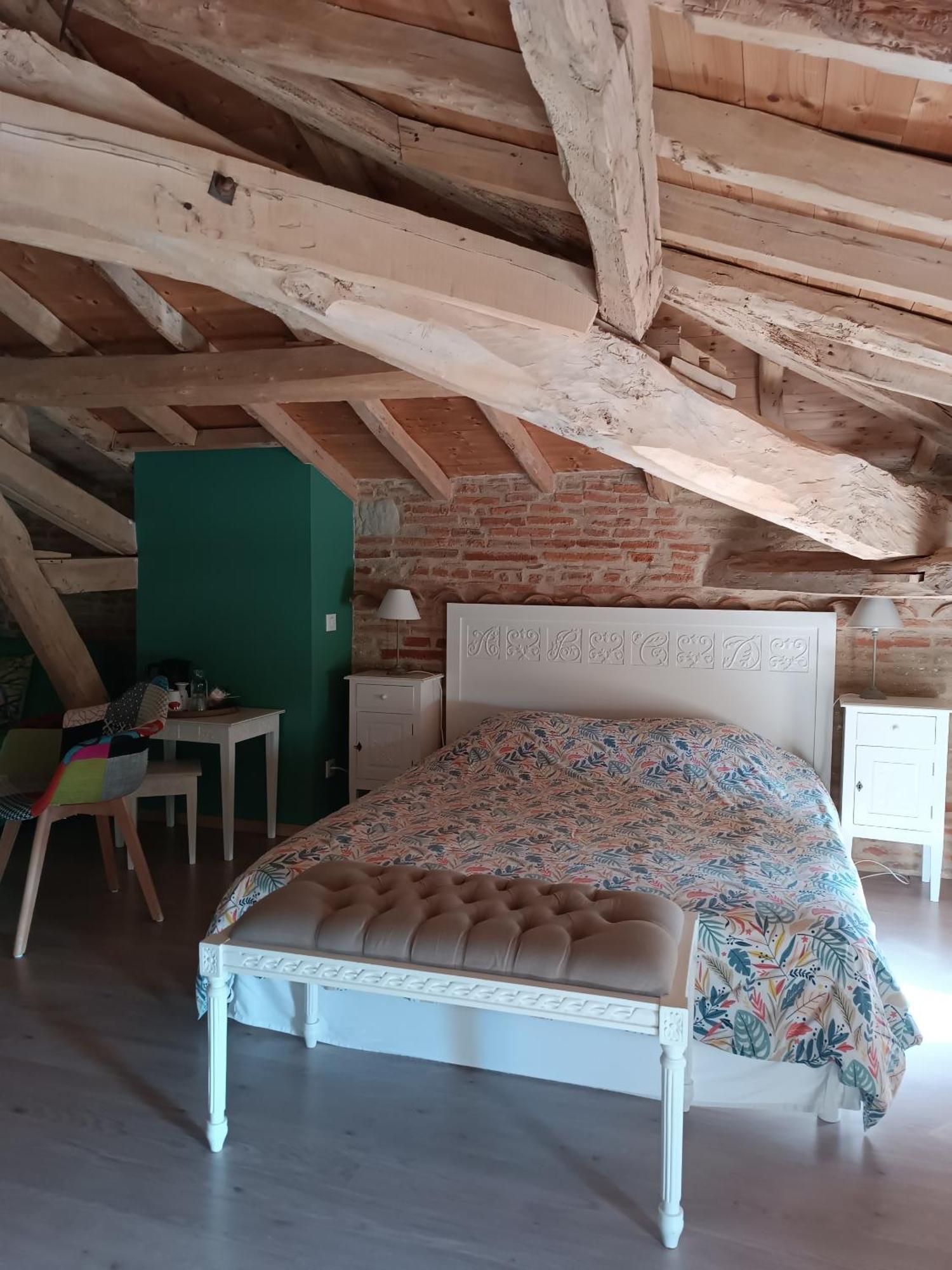 ホテル Le Jardin Des Cedres ラヴォール 部屋 写真